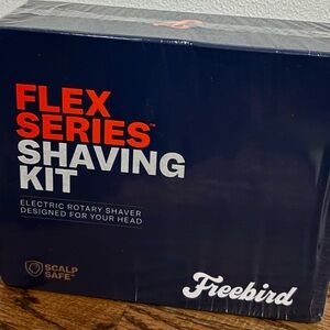 Freebird Flex Series Shaving Kit - Dark Blue includes entire set